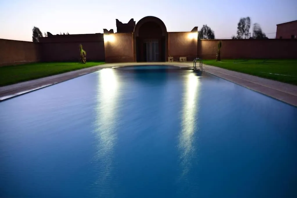 Luxury 4 Suite Villa With Pool & 2 Large Lounges Marrakesh