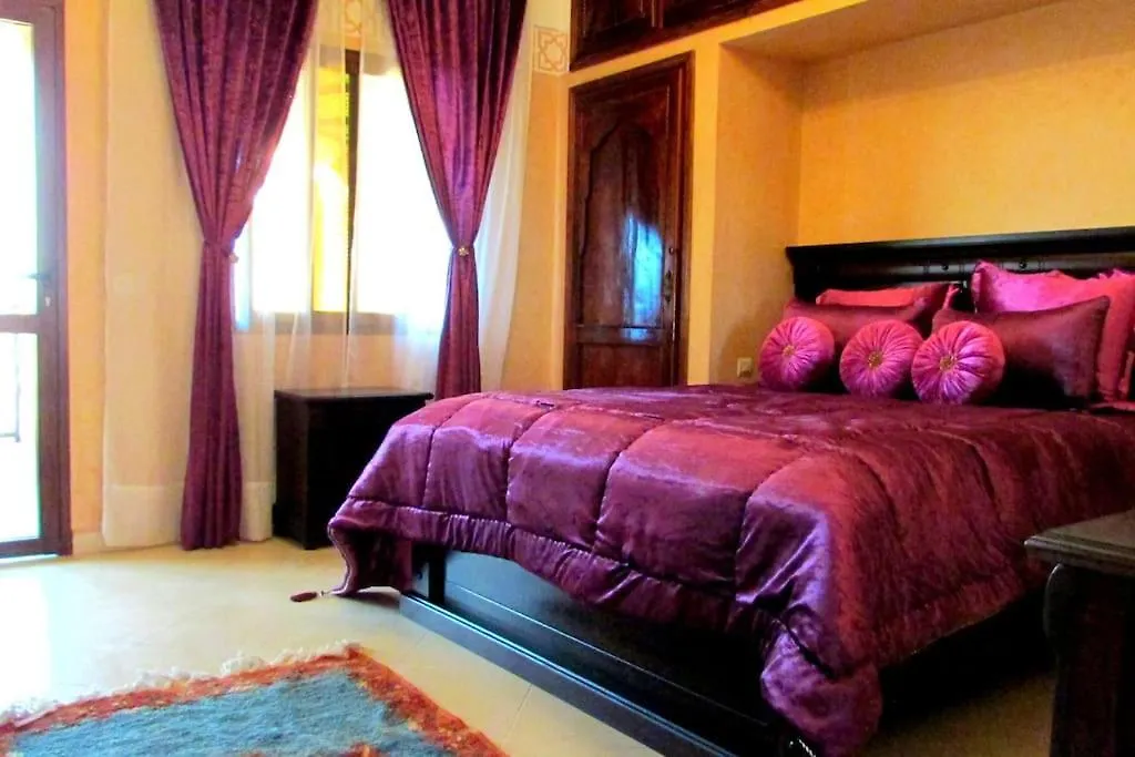Luxury 4 Suite Villa With Pool & 2 Large Lounges Marrakesh