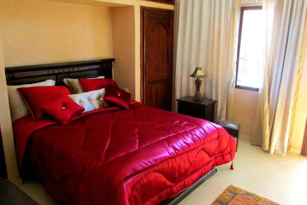 Luxury 4 Suite Villa With Pool & 2 Large Lounges Marrakesh