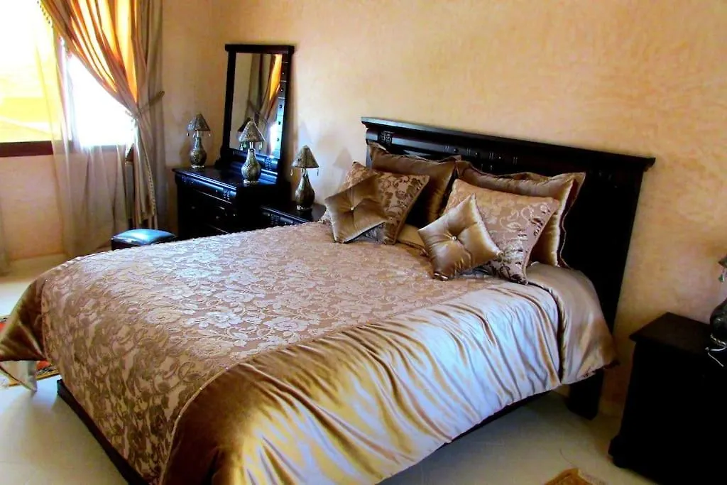 Luxury 4 Suite Villa With Pool & 2 Large Lounges Marrakesh Morocco